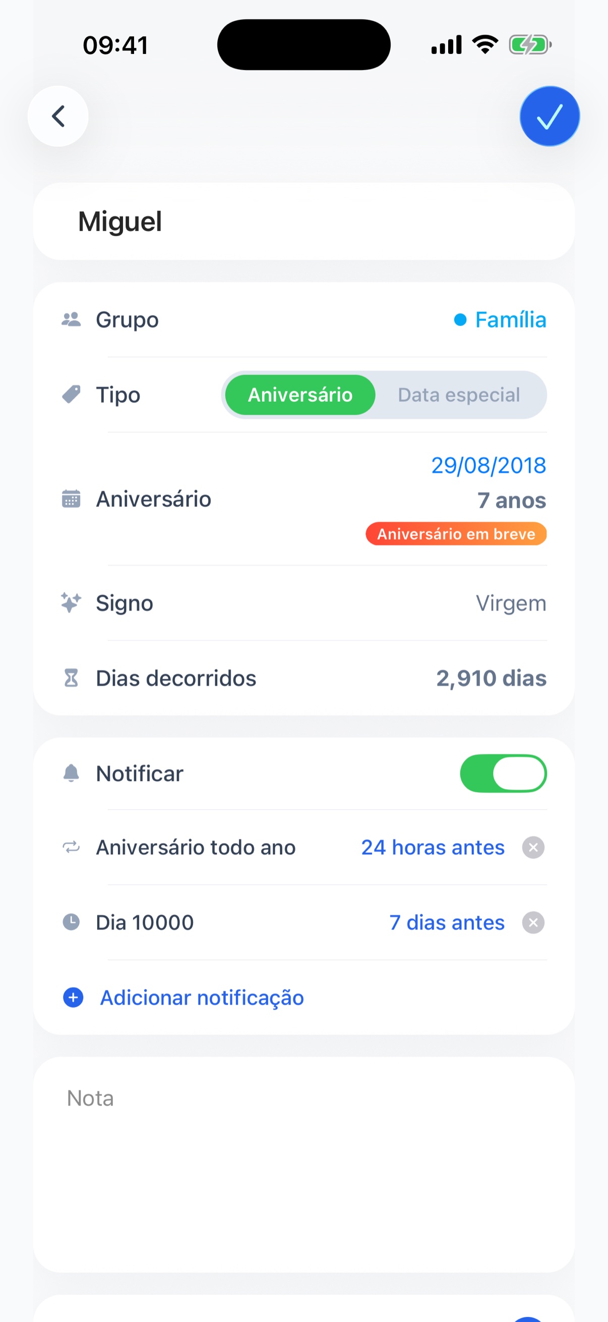 Tela de detalhes com idade, signo, zodíaco e dias decorridos