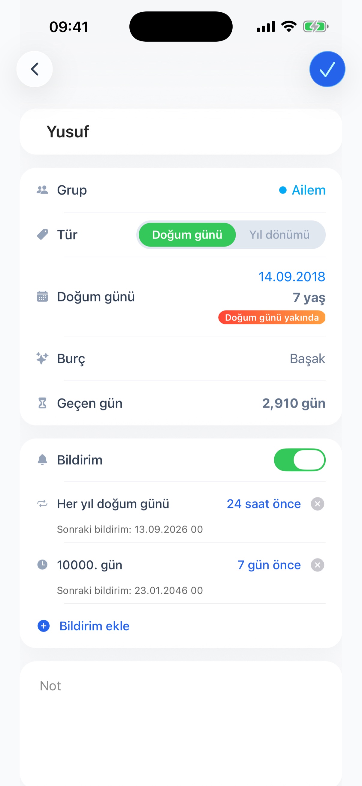 Yaş, burç, Çin zodyağı ve geçen gün sayısını gösteren ayrıntı ekranı